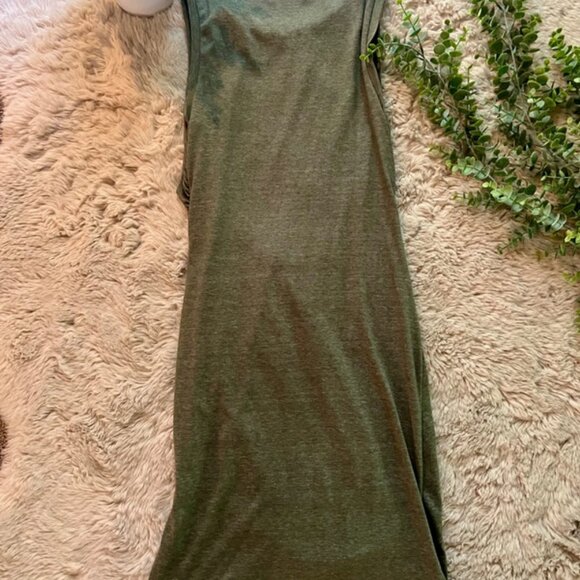 Leith Green Ruched Dress – Size Small, Sleek & Stylish - Picture 2 of 3